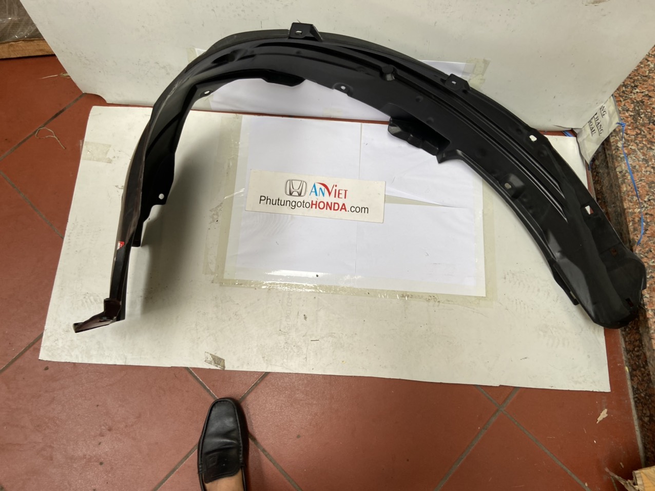 Lòng dè chắn bùn xe Honda CRV 2013 đến 2017